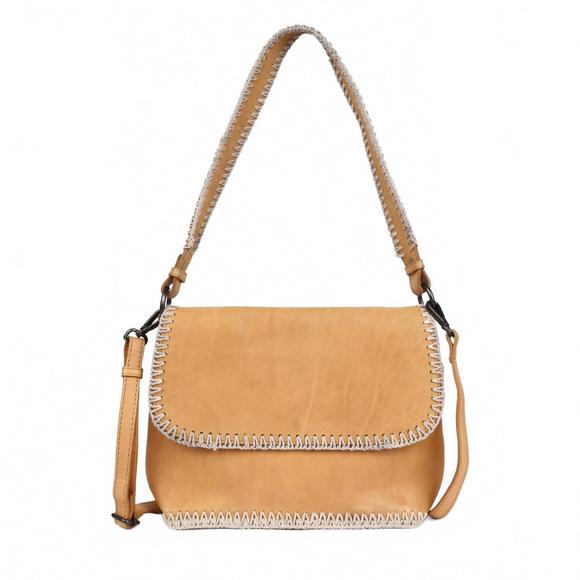 NEW LATICO women's ambrose handcrafted leather shoulder crossbody bag in honey - Picture 1 of 4